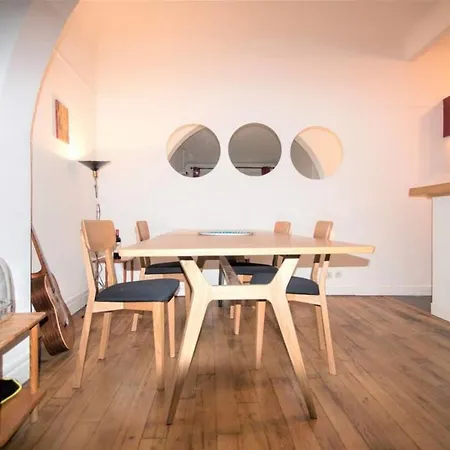 Splendid Spacious Apt At Les Batignolles Parigi